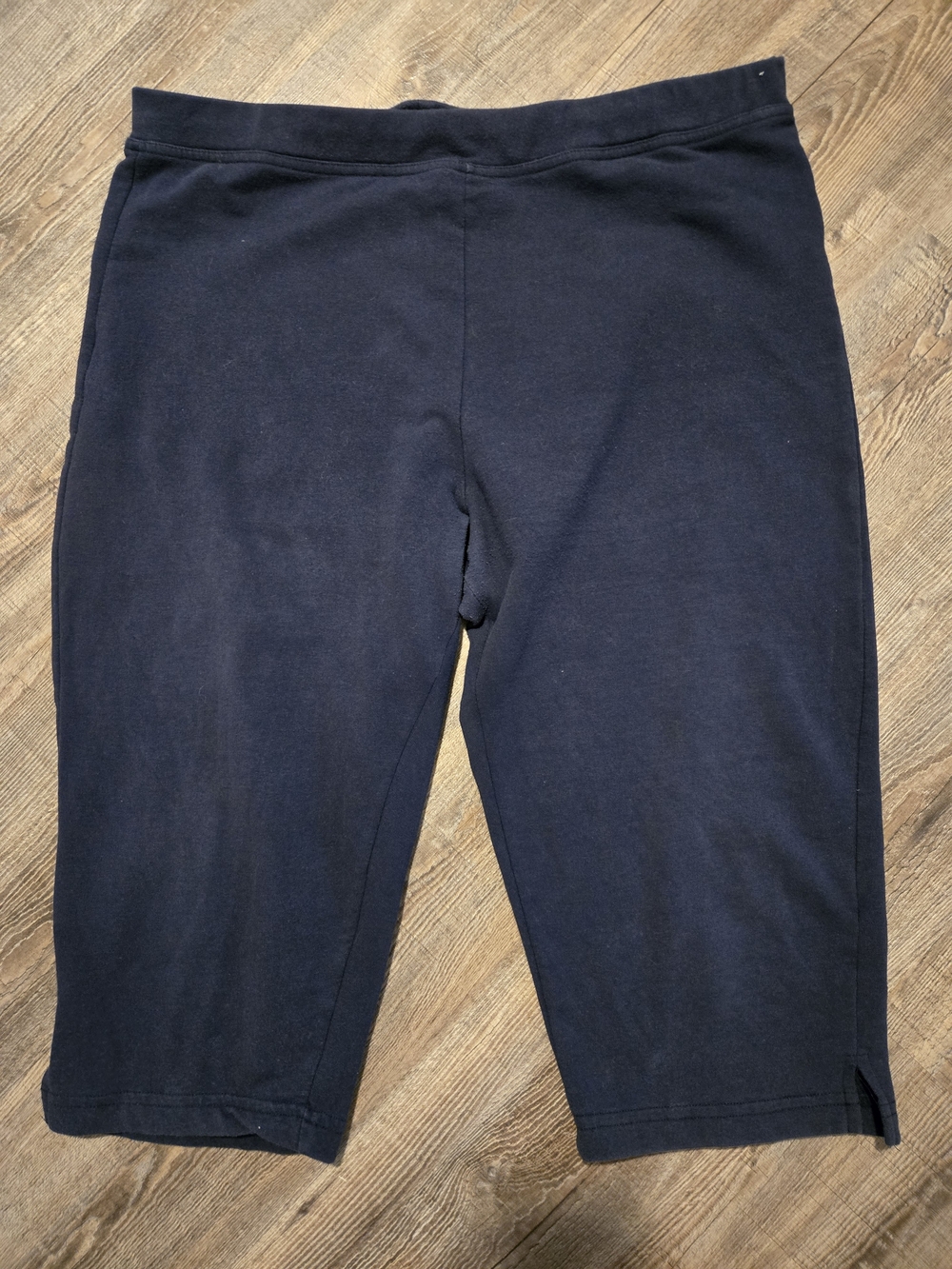 Womens Navy Blue Stretch Knit Capri Pants